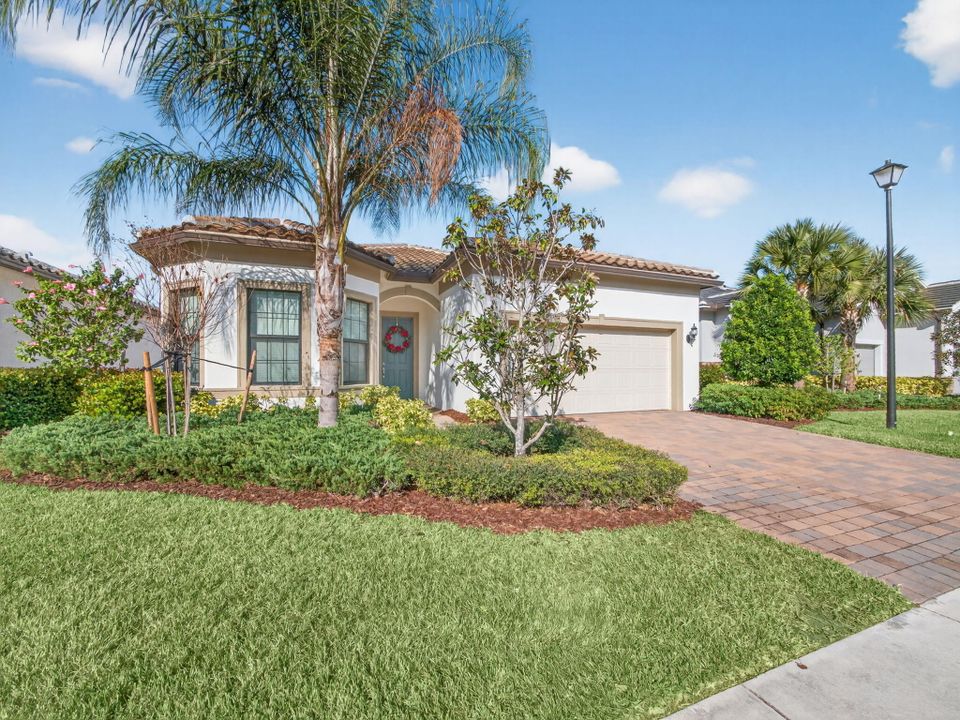 На продажу: $500,000 (2 спален, 2 ванн, 2222 Квадратных фут)