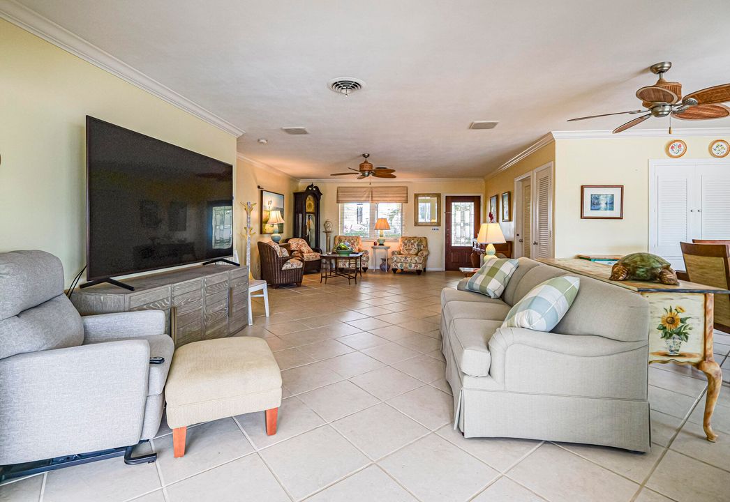 待售: $1,800,000 (3 贝兹, 2 浴室, 2258 平方英尺)