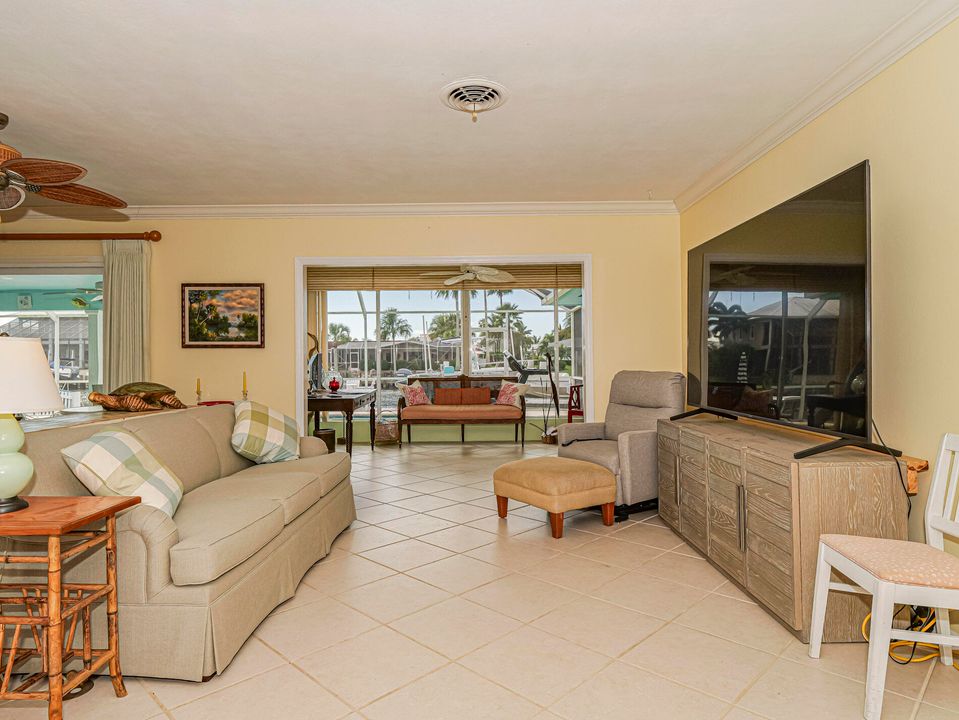 待售: $1,800,000 (3 贝兹, 2 浴室, 2258 平方英尺)