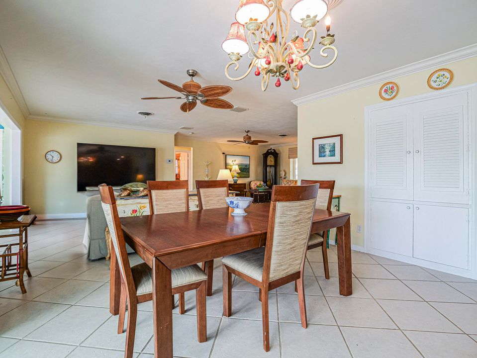 待售: $1,800,000 (3 贝兹, 2 浴室, 2258 平方英尺)