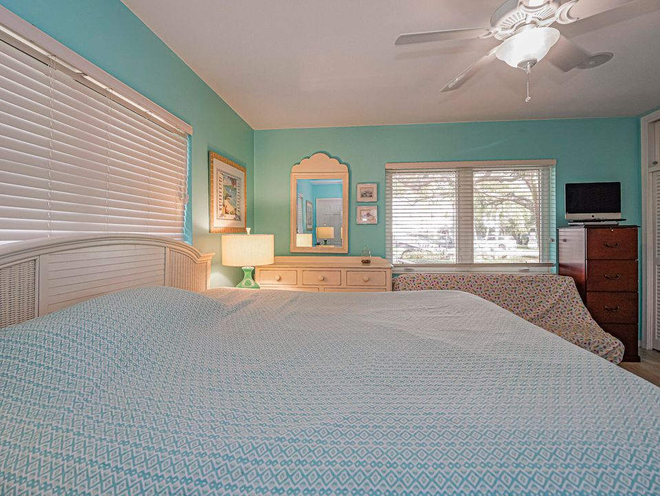 待售: $1,800,000 (3 贝兹, 2 浴室, 2258 平方英尺)