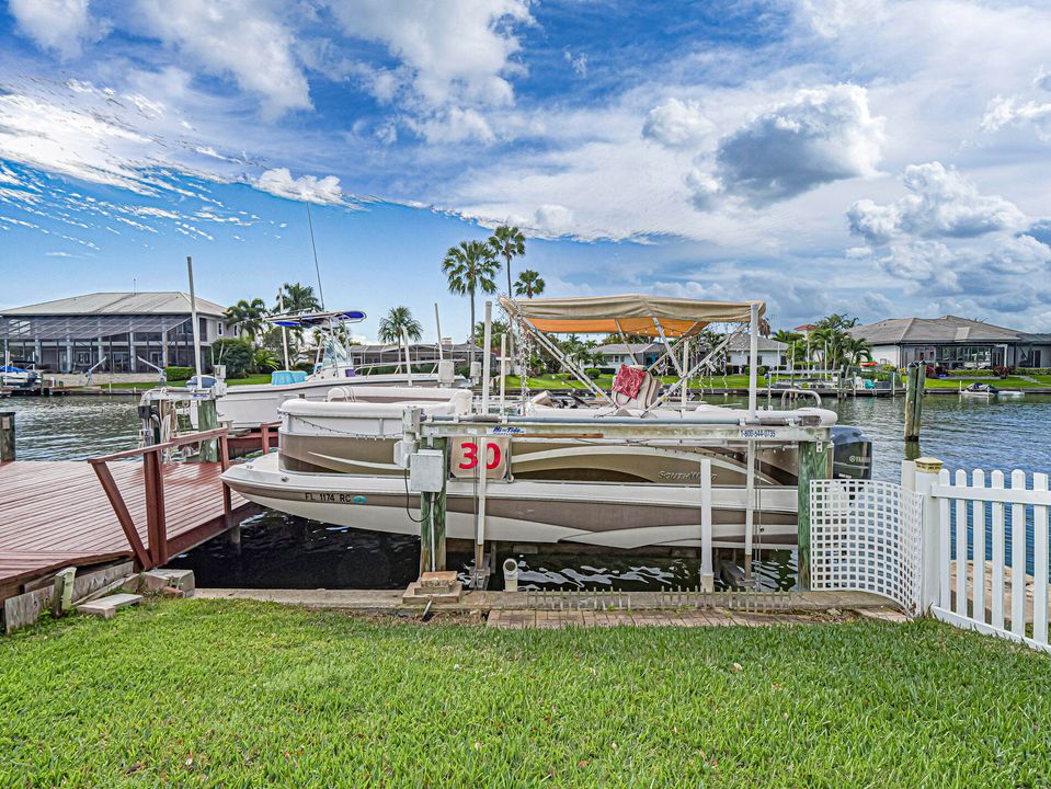 待售: $1,800,000 (3 贝兹, 2 浴室, 2258 平方英尺)