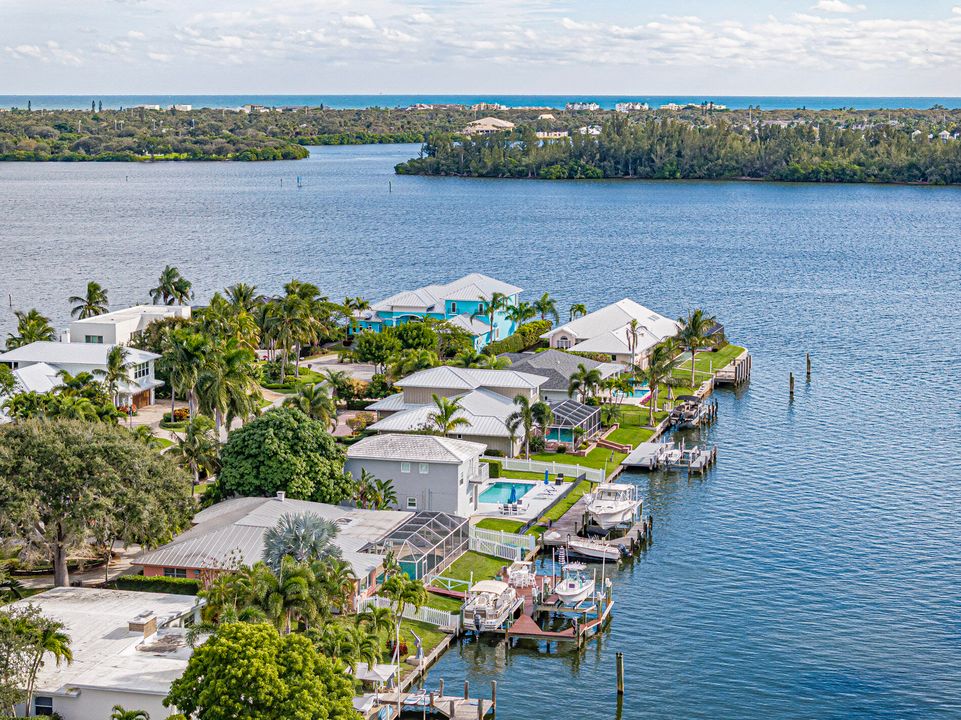 待售: $1,800,000 (3 贝兹, 2 浴室, 2258 平方英尺)