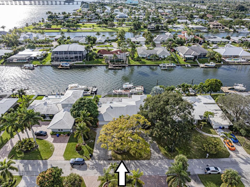 待售: $1,800,000 (3 贝兹, 2 浴室, 2258 平方英尺)