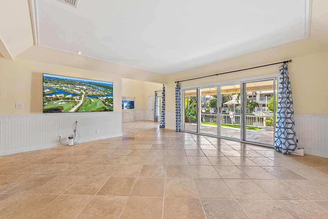 В аренду: $9,800 (4 спален, 2 ванн, 2544 Квадратных фут)