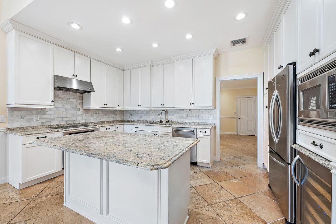 В аренду: $9,800 (4 спален, 2 ванн, 2544 Квадратных фут)