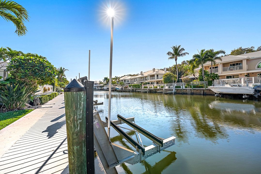 В аренду: $9,800 (4 спален, 2 ванн, 2544 Квадратных фут)