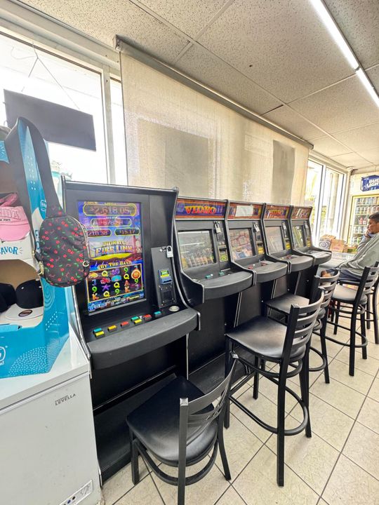 待售: $475,000 (0 贝兹, 0 浴室, 2485 平方英尺)