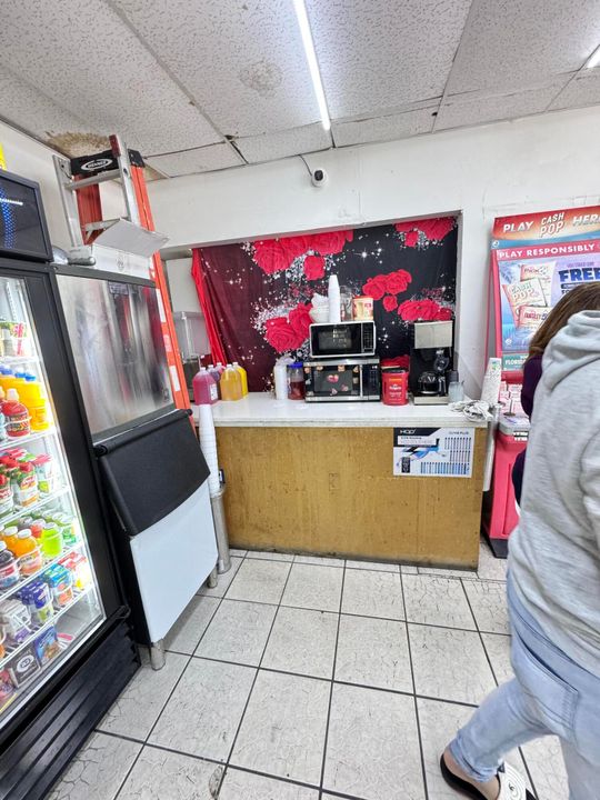 待售: $475,000 (0 贝兹, 0 浴室, 2485 平方英尺)