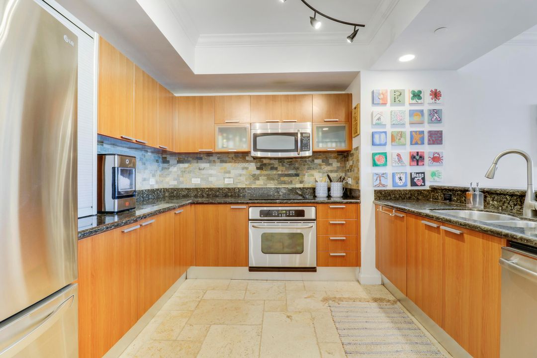 На продажу: $725,000 (3 спален, 3 ванн, 1710 Квадратных фут)