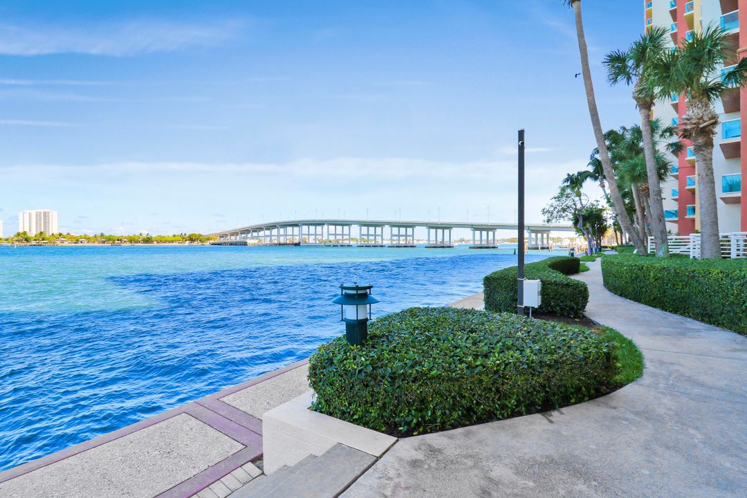 На продажу: $725,000 (3 спален, 3 ванн, 1710 Квадратных фут)