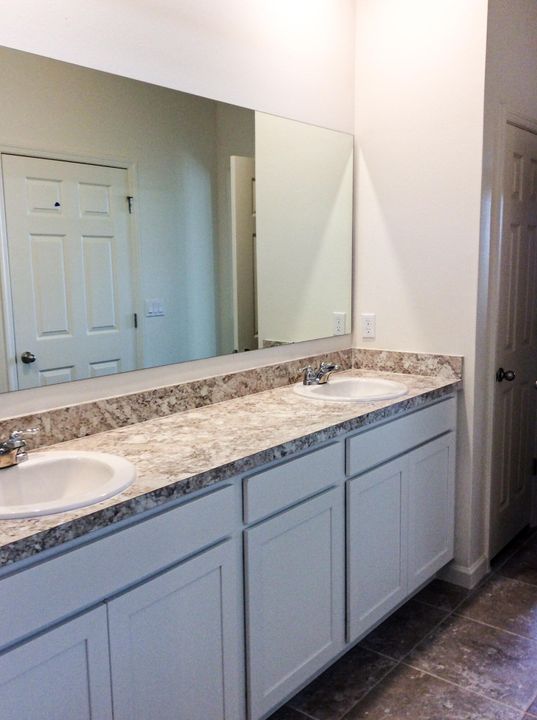 For Sale: $387,000 (3 beds, 2 baths, 1714 Square Feet)