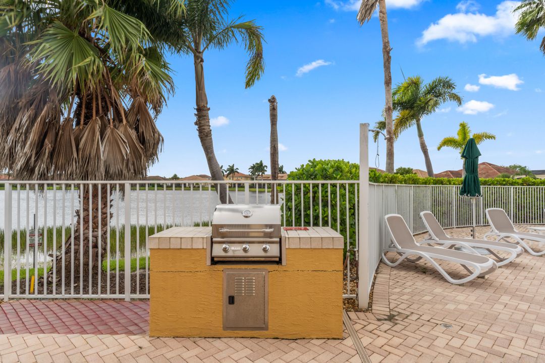 For Sale: $387,000 (3 beds, 2 baths, 1714 Square Feet)