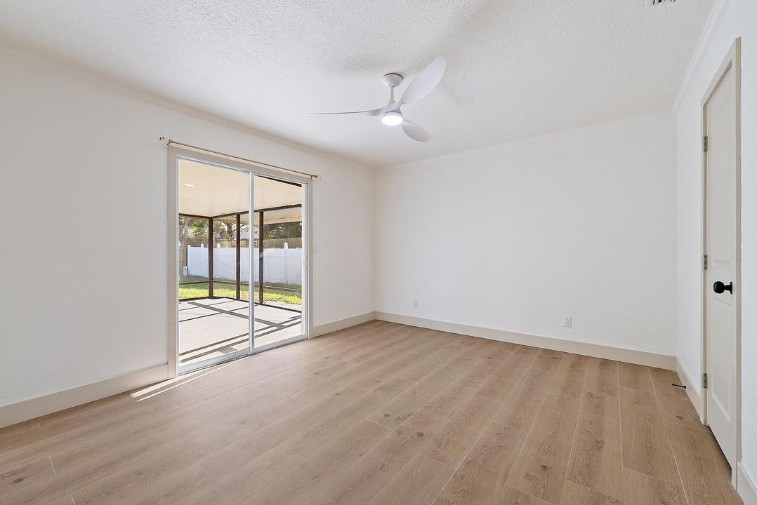 For Rent: $3,600 (4 beds, 2 baths, 1720 Square Feet)