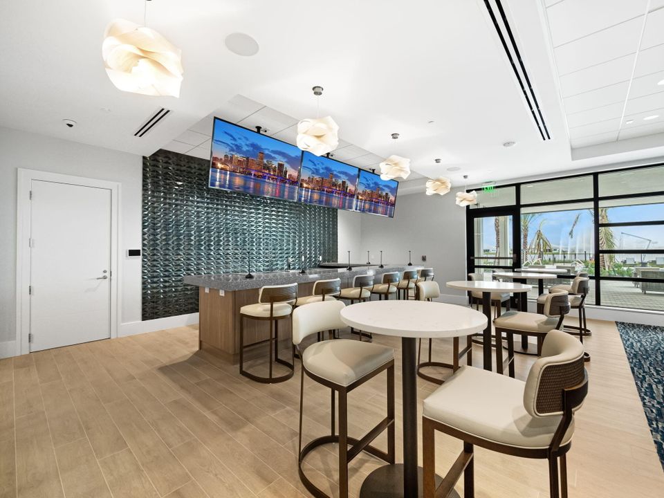 En Venta: $465,000 (3 camas, 2 baños, 2354 Pies cuadrados)