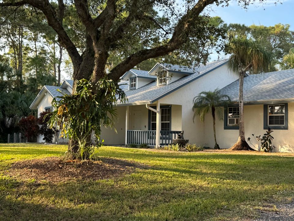 В аренду: $3,950 (4 спален, 2 ванн, 1429 Квадратных фут)