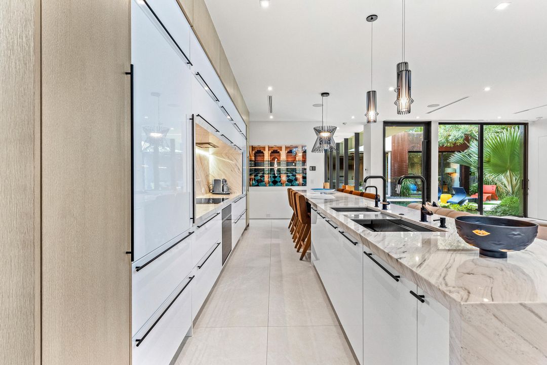 For Sale: $3,799,000 (4 beds, 4 baths, 2859 Square Feet)