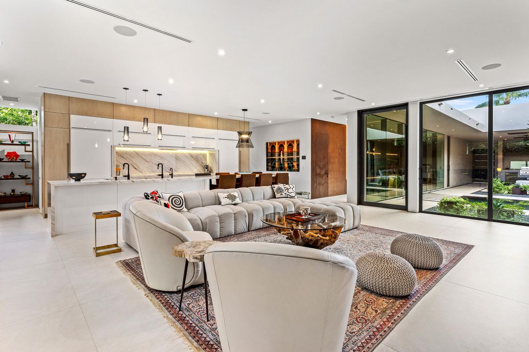 For Sale: $3,799,000 (4 beds, 4 baths, 2859 Square Feet)