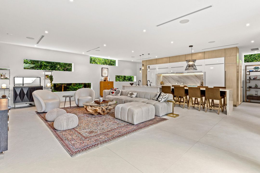 For Sale: $3,799,000 (4 beds, 4 baths, 2859 Square Feet)