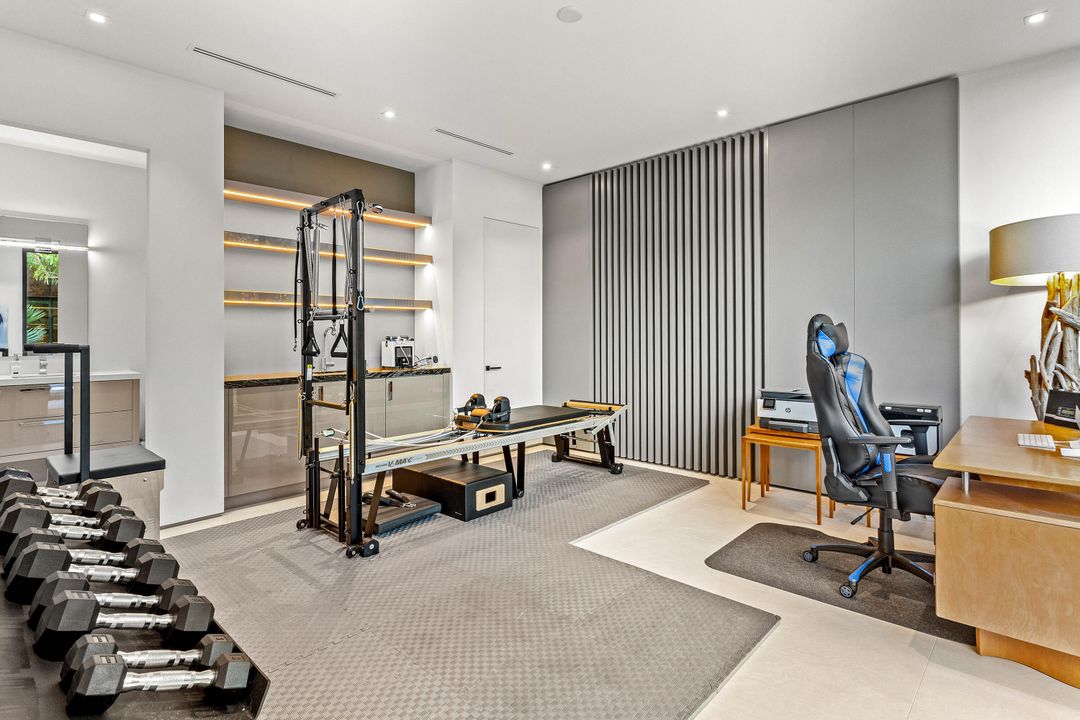 For Sale: $3,799,000 (4 beds, 4 baths, 2859 Square Feet)