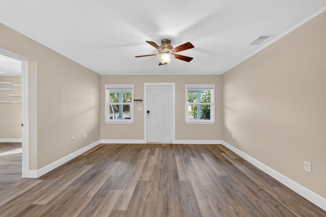 На продажу: $399,000 (3 спален, 2 ванн, 1176 Квадратных фут)