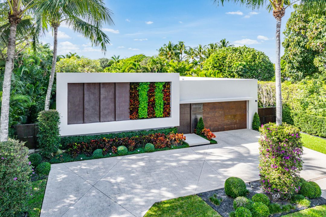 For Sale: $3,799,000 (4 beds, 4 baths, 2859 Square Feet)