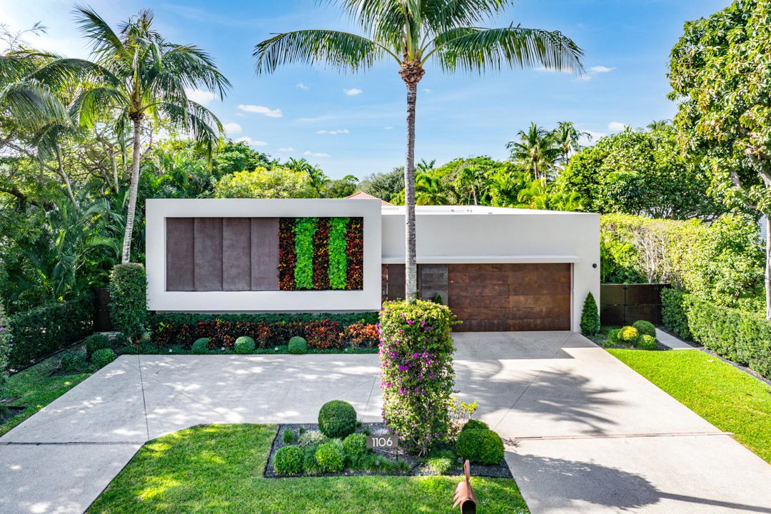 For Sale: $3,799,000 (4 beds, 4 baths, 2859 Square Feet)