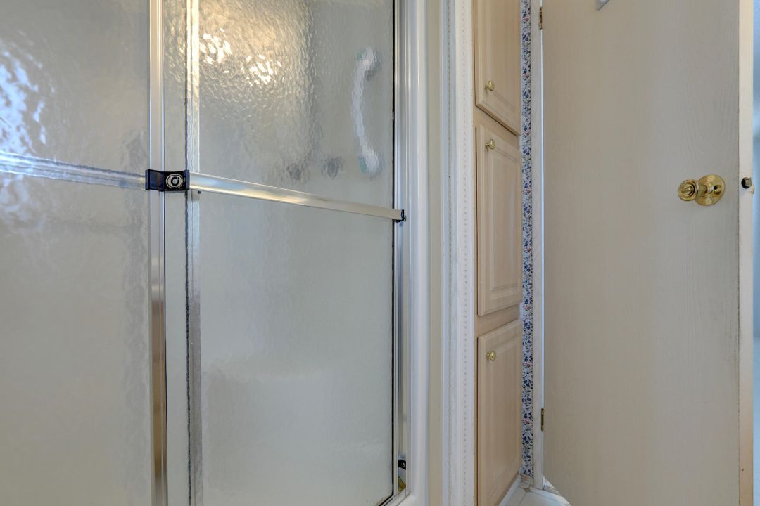 待售: $209,900 (2 贝兹, 2 浴室, 1182 平方英尺)