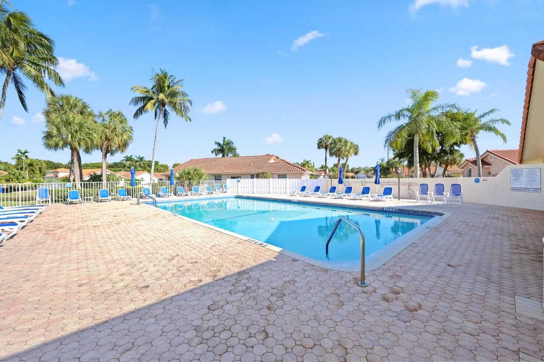 En Venta: $615,000 (3 camas, 2 baños, 2035 Pies cuadrados)