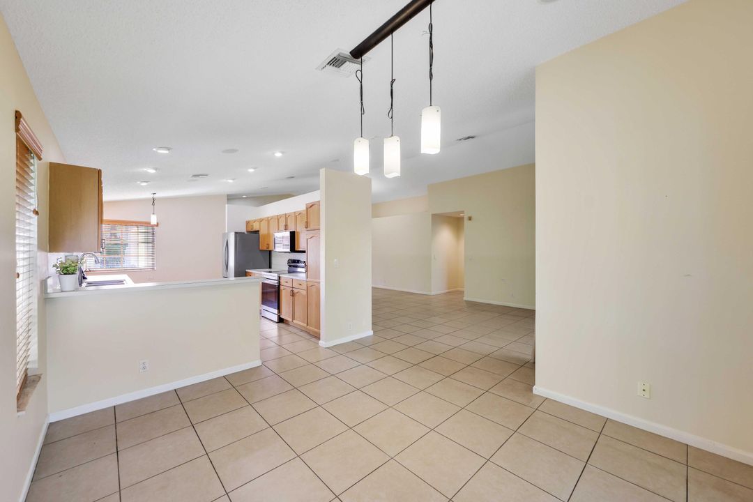 En Venta: $615,000 (3 camas, 2 baños, 2035 Pies cuadrados)