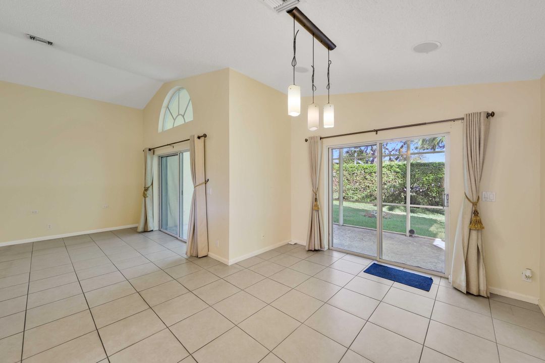 En Venta: $615,000 (3 camas, 2 baños, 2035 Pies cuadrados)