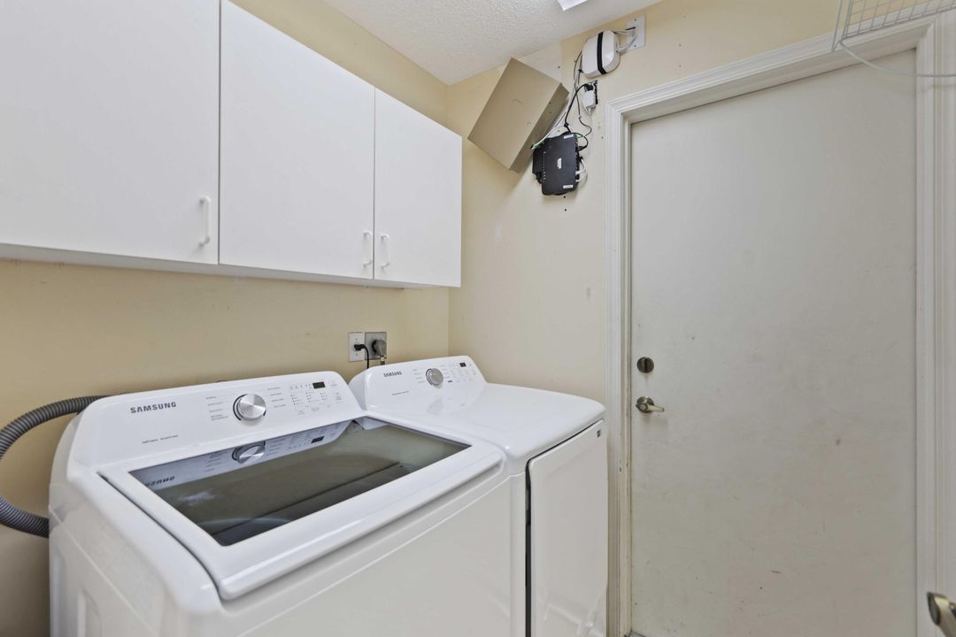 En Venta: $615,000 (3 camas, 2 baños, 2035 Pies cuadrados)