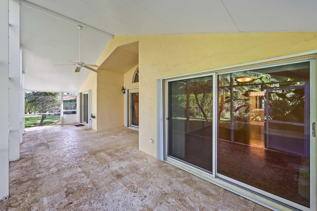 En Venta: $615,000 (3 camas, 2 baños, 2035 Pies cuadrados)