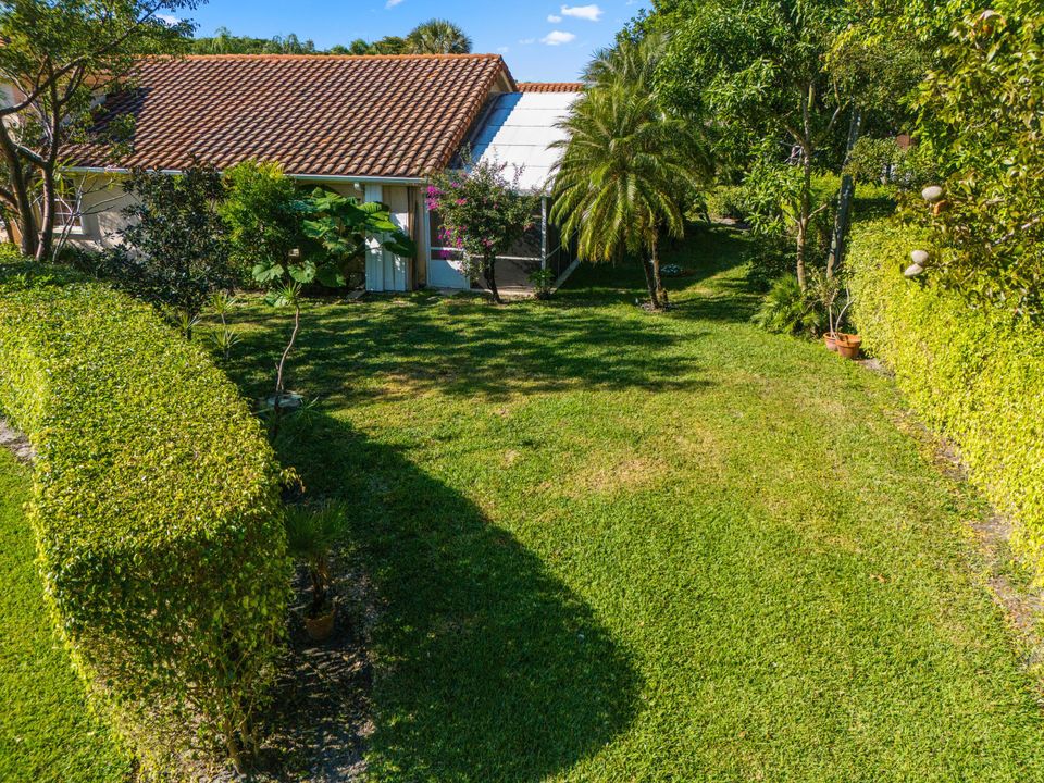 En Venta: $615,000 (3 camas, 2 baños, 2035 Pies cuadrados)