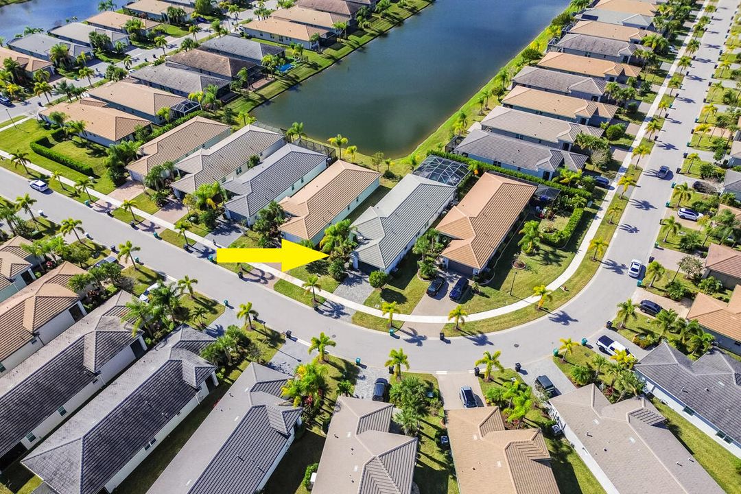 На продажу: $799,900 (3 спален, 2 ванн, 2254 Квадратных фут)