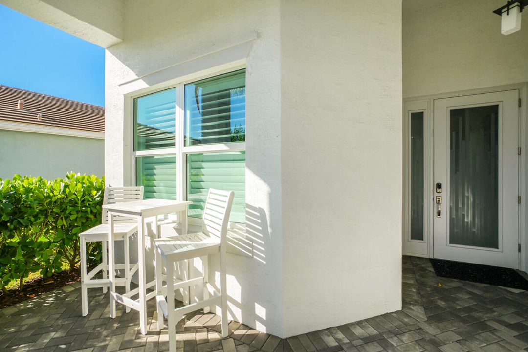 На продажу: $799,900 (3 спален, 2 ванн, 2254 Квадратных фут)