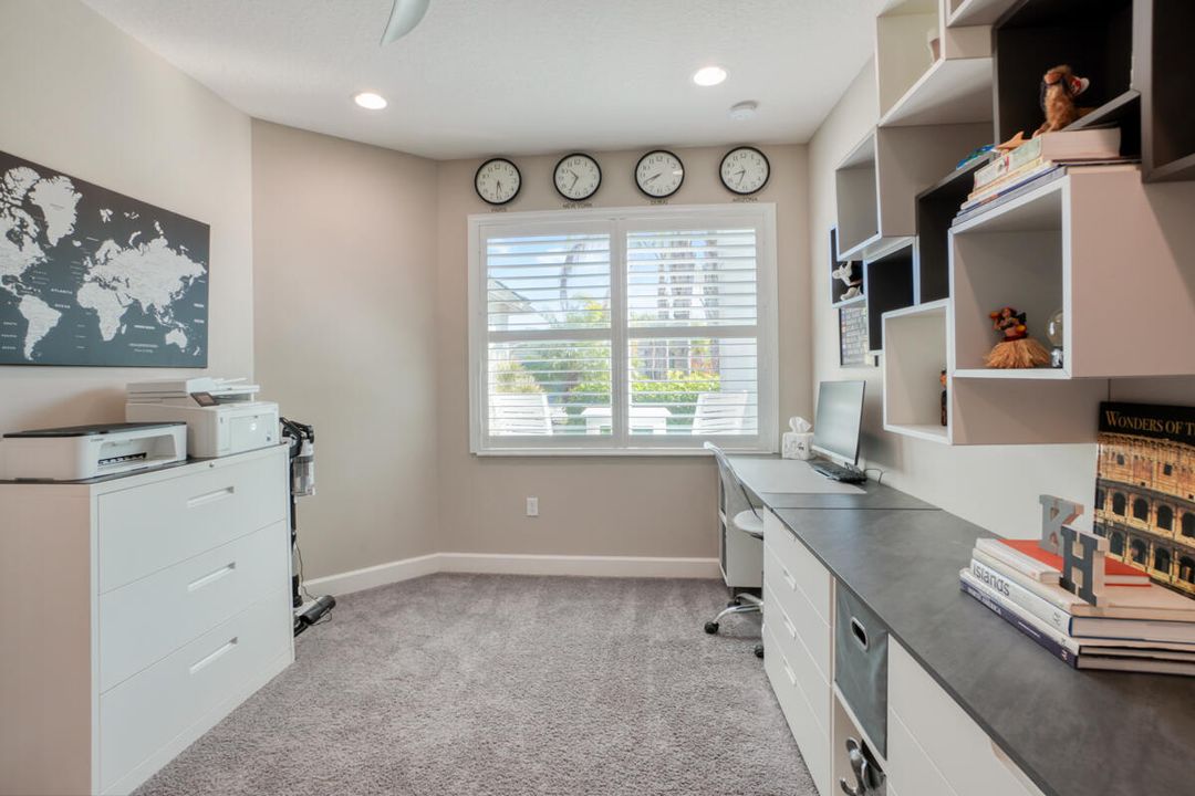 На продажу: $799,900 (3 спален, 2 ванн, 2254 Квадратных фут)