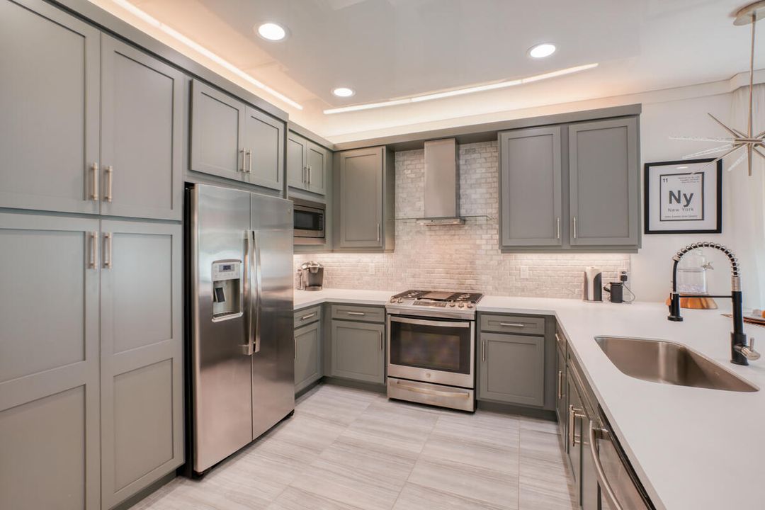 На продажу: $799,900 (3 спален, 2 ванн, 2254 Квадратных фут)