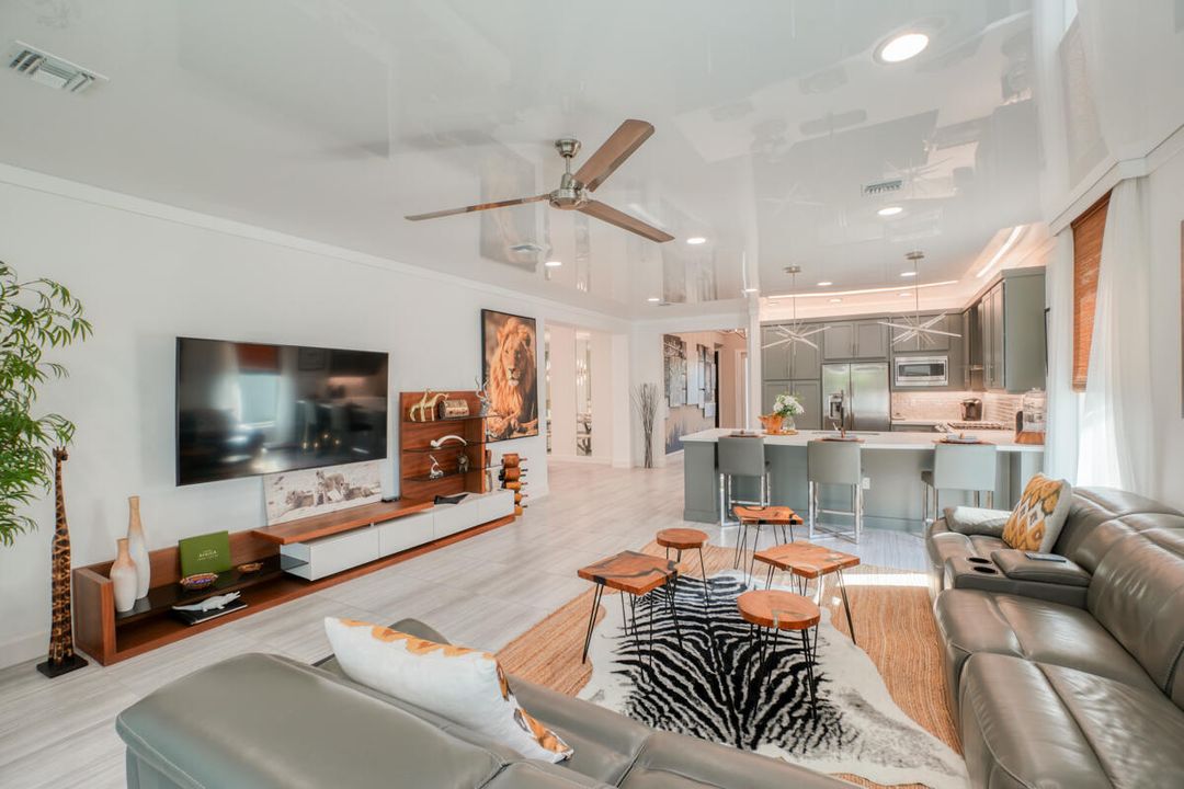 На продажу: $799,900 (3 спален, 2 ванн, 2254 Квадратных фут)