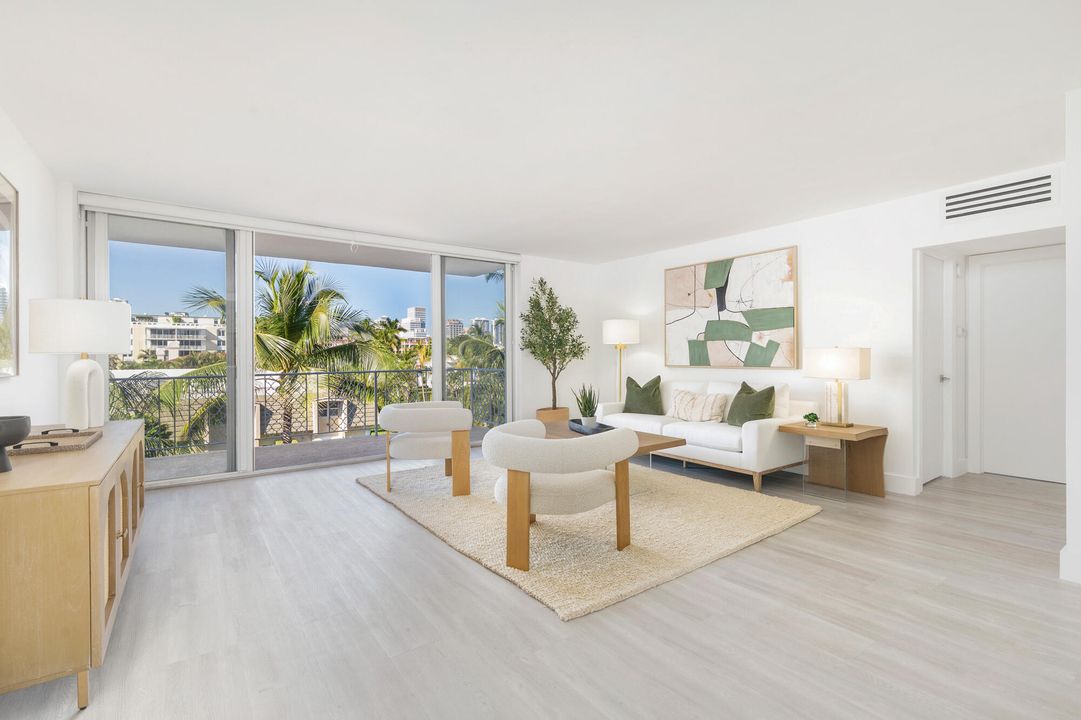For Sale: $2,895,000 (2 beds, 2 baths, 1225 Square Feet)