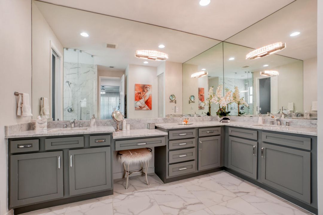 На продажу: $799,900 (3 спален, 2 ванн, 2254 Квадратных фут)