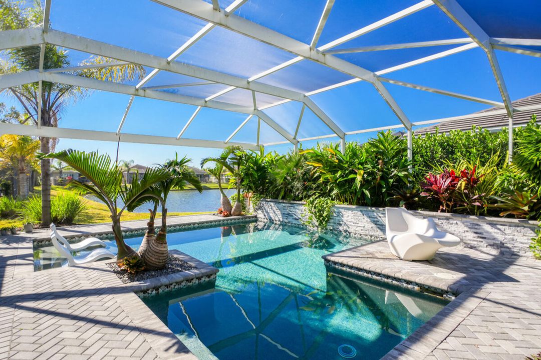 На продажу: $799,900 (3 спален, 2 ванн, 2254 Квадратных фут)