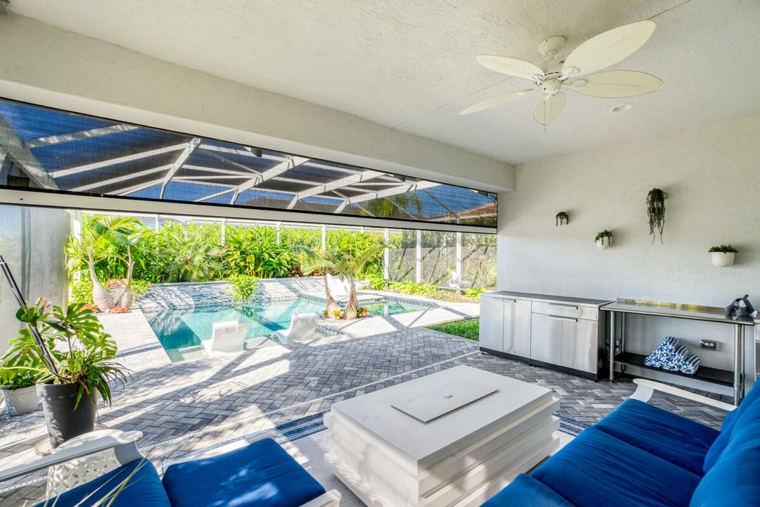 На продажу: $799,900 (3 спален, 2 ванн, 2254 Квадратных фут)