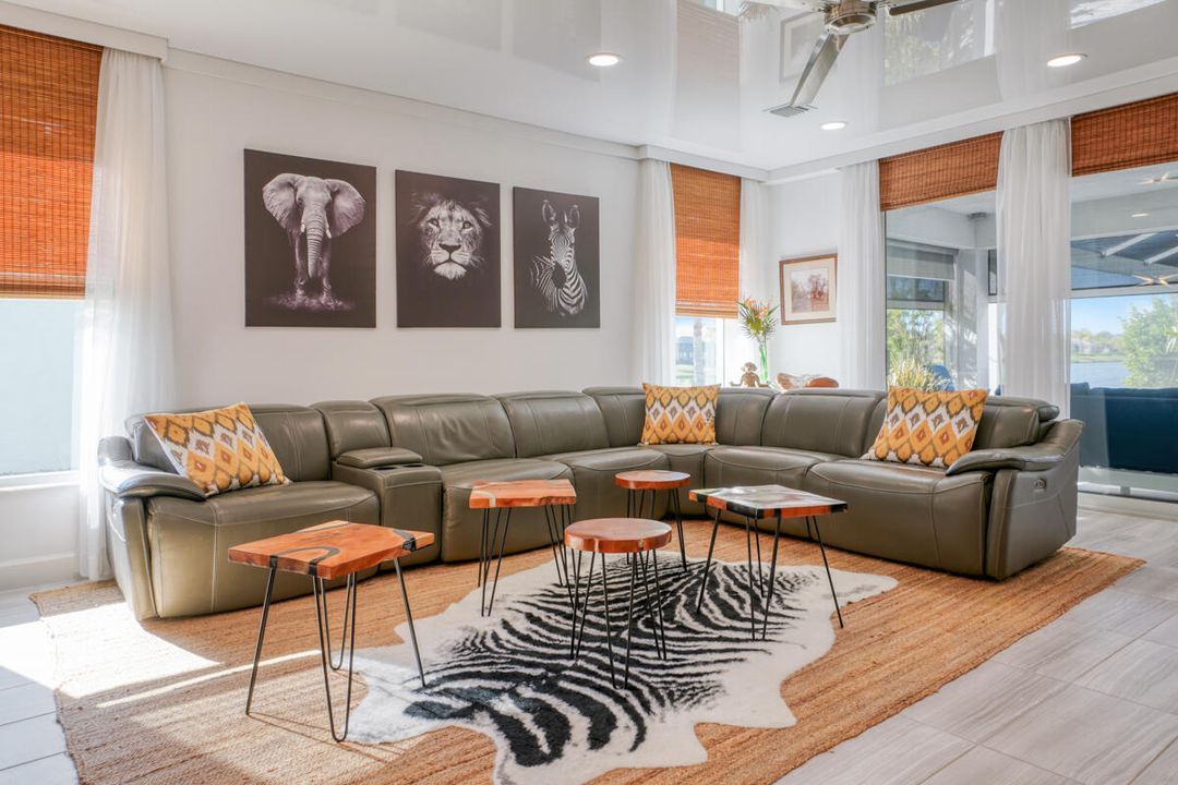 На продажу: $799,900 (3 спален, 2 ванн, 2254 Квадратных фут)