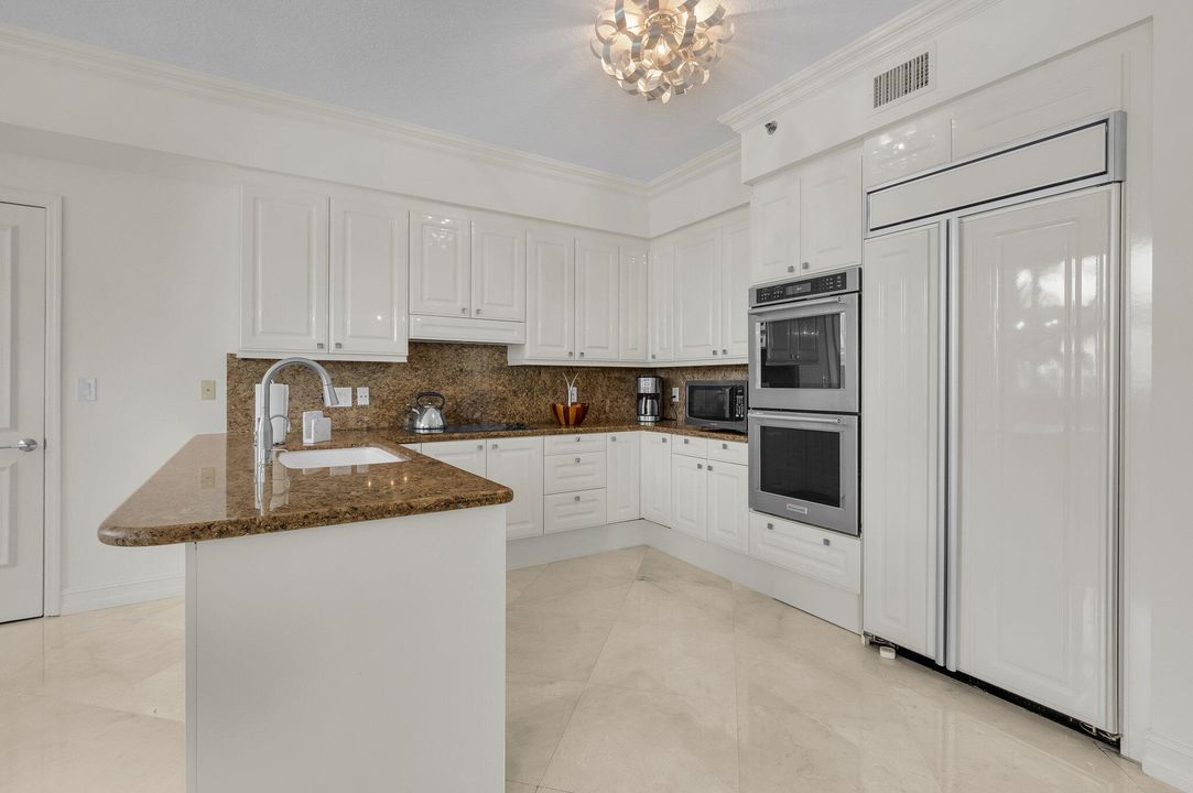 For Rent: $8,500 (2 beds, 2 baths, 2231 Square Feet)