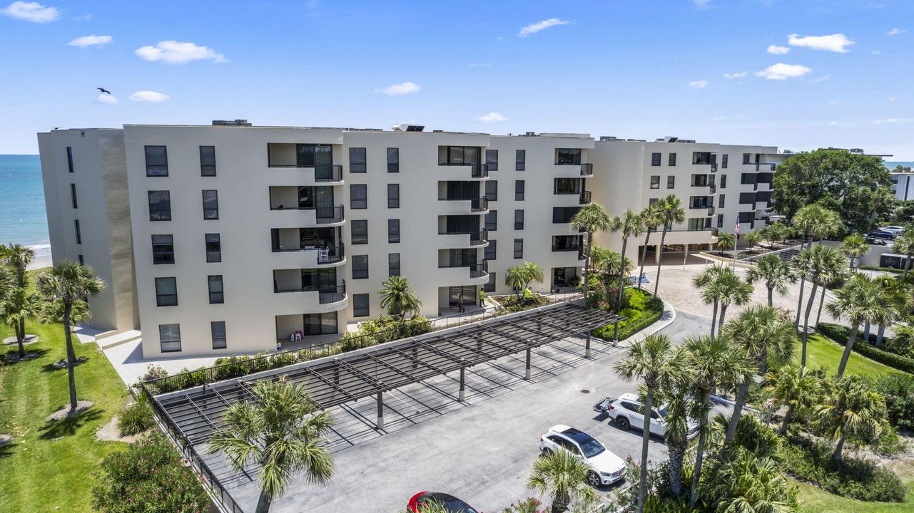 待售: $995,000 (2 贝兹, 2 浴室, 1400 平方英尺)