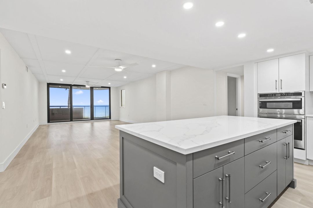 待售: $995,000 (2 贝兹, 2 浴室, 1400 平方英尺)