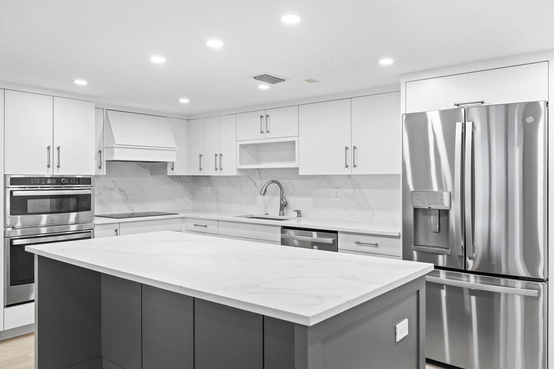 待售: $995,000 (2 贝兹, 2 浴室, 1400 平方英尺)