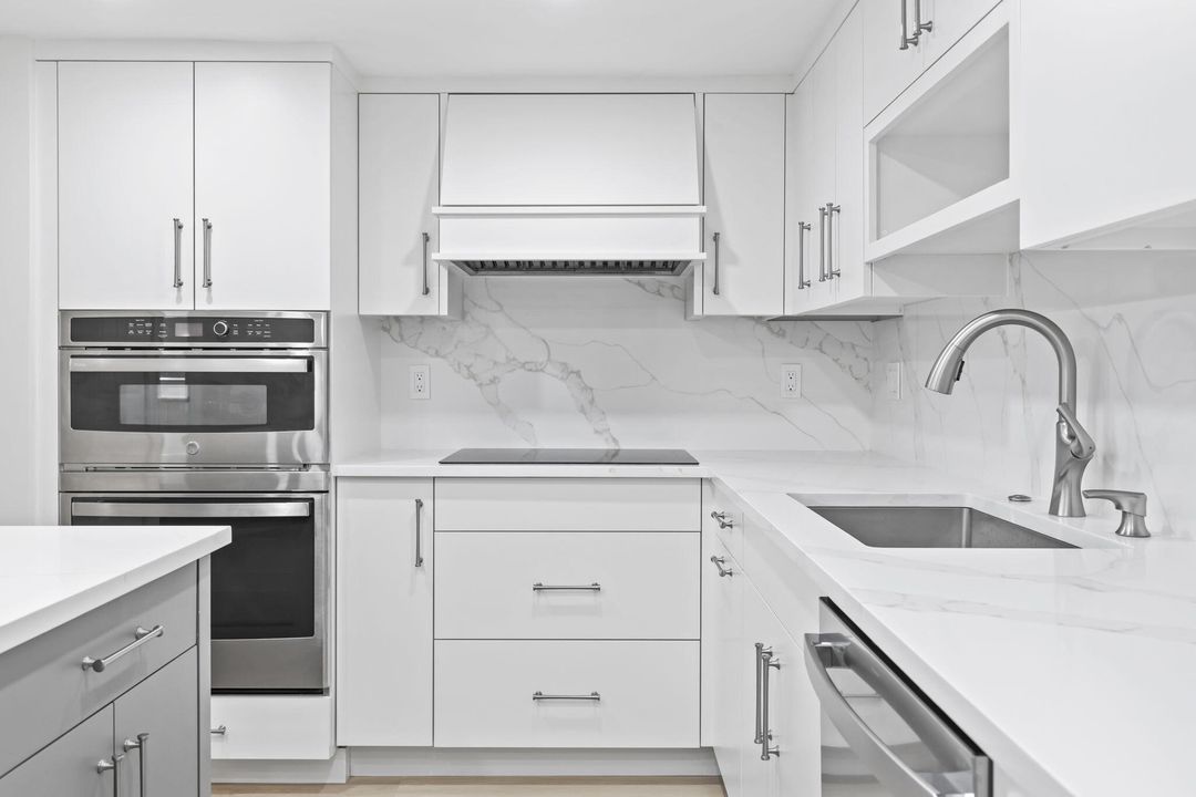 待售: $995,000 (2 贝兹, 2 浴室, 1400 平方英尺)