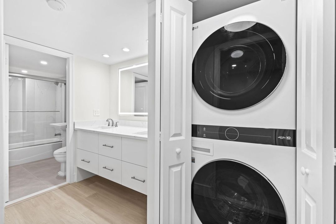 待售: $995,000 (2 贝兹, 2 浴室, 1400 平方英尺)